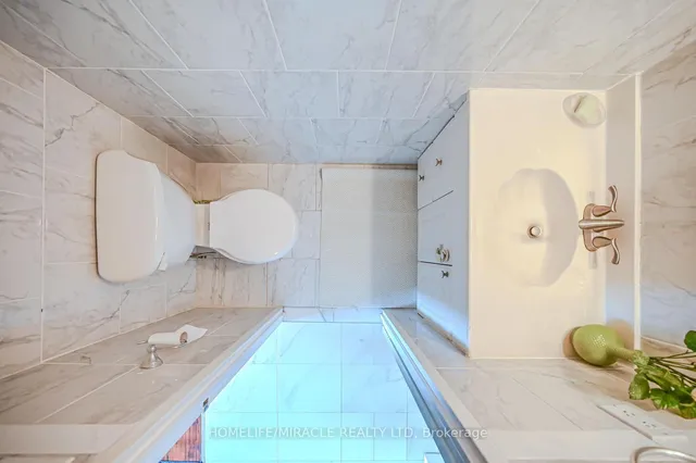 Additional property image - 18 Knightsbridge Rd Unit 2311