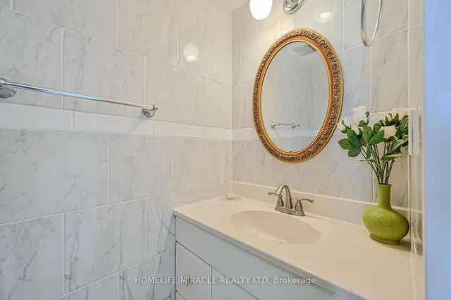 Additional property image - 18 Knightsbridge Rd Unit 2311