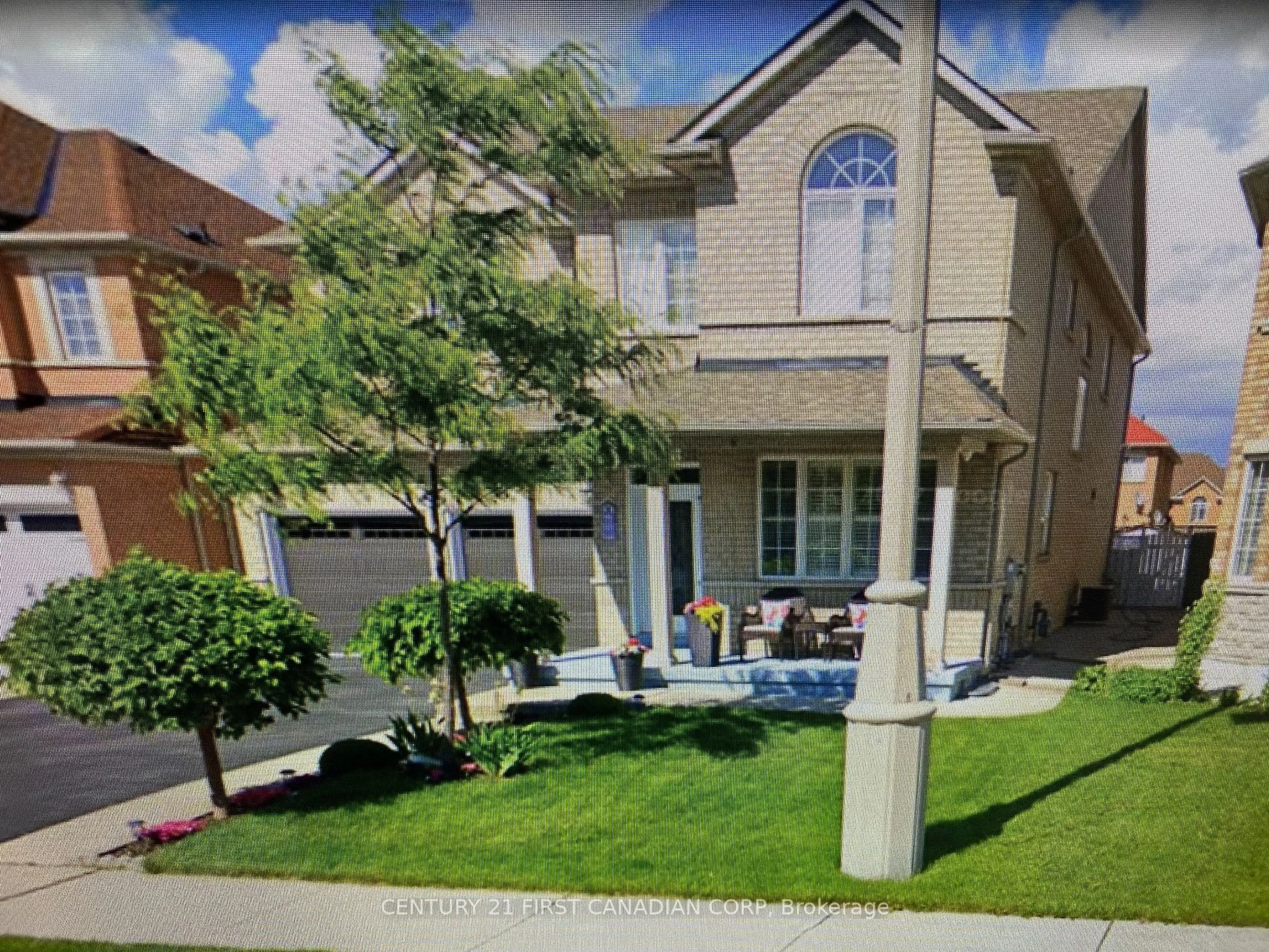 A pic from outside/outdoor area/front of a property/back of a property/a pic from drone, street for 12 Plateau Dr, Brampton Ontario L6R 3G5