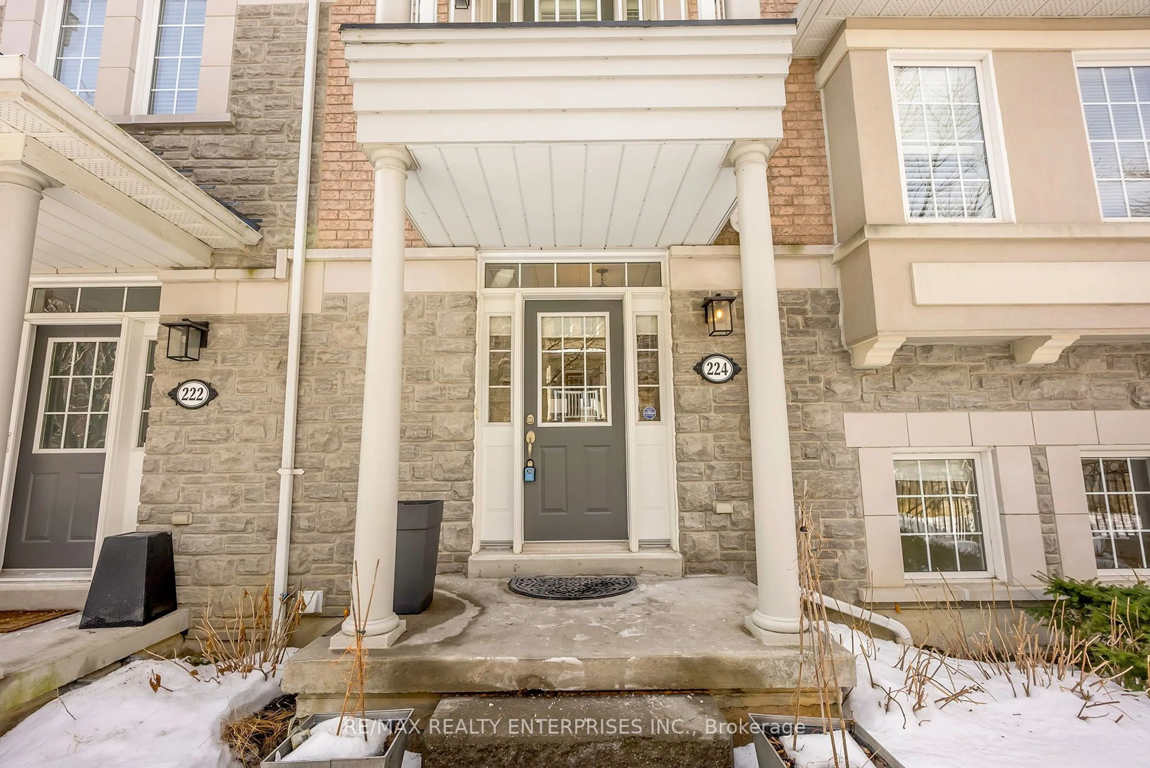 Unknown for 60 Rosewood Ave #224, Mississauga Ontario L5G 4W2