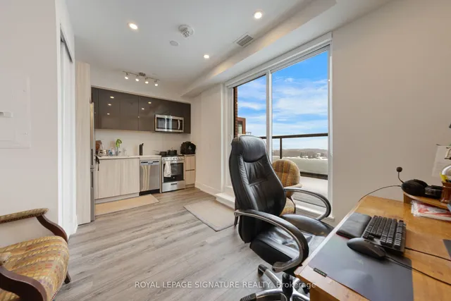 Additional property image - 3100 Keele St Unit 1214