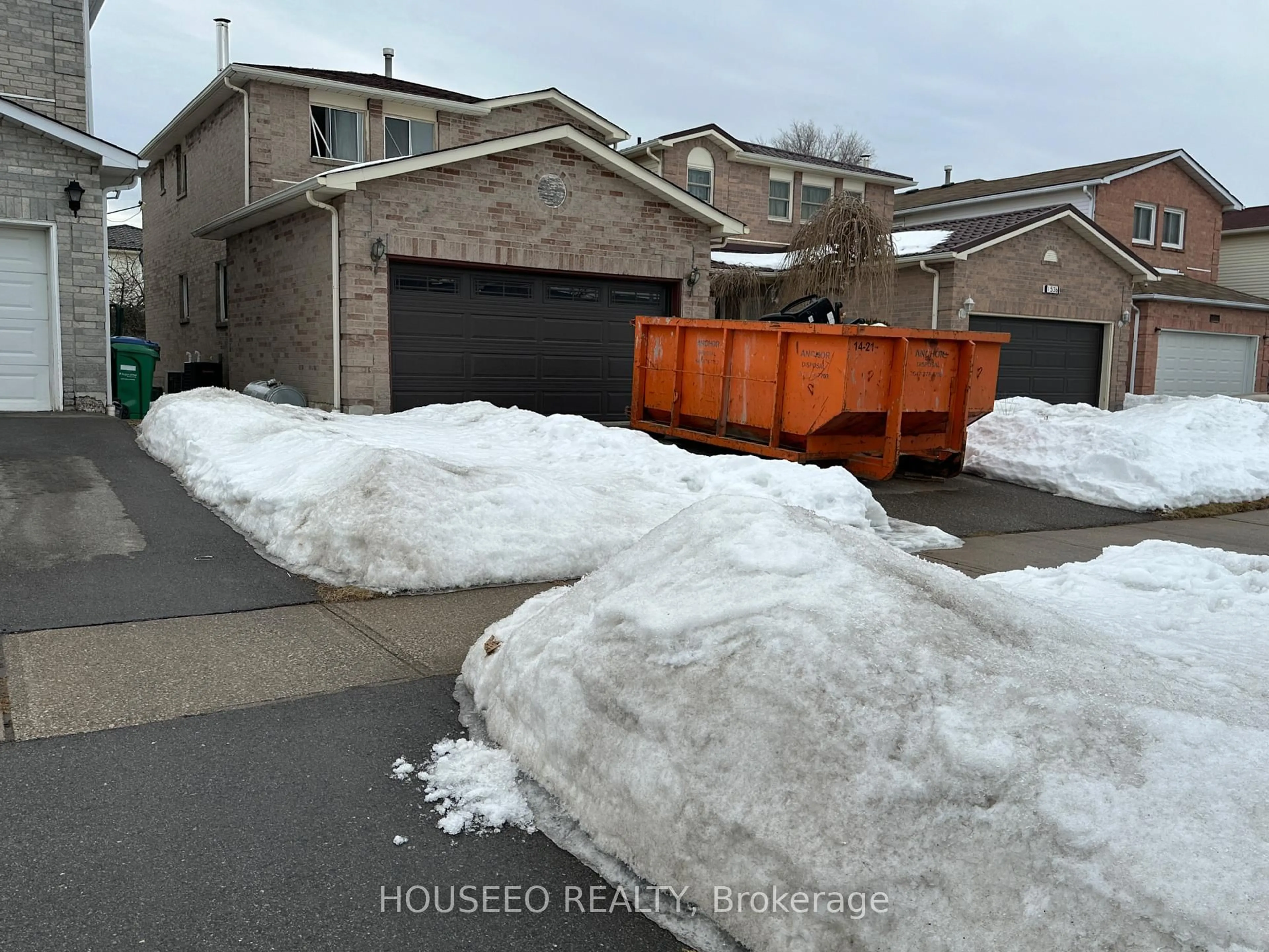 Unknown for 1534 Evenside Cres, Mississauga Ontario L5M 3Y1