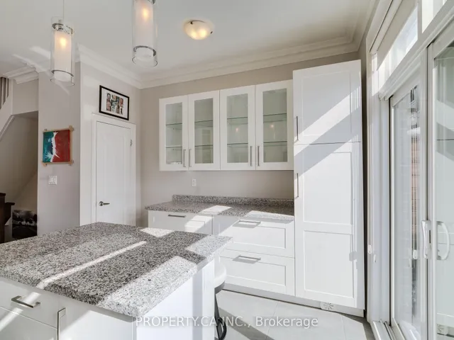 Additional property image - 3883B Bloor St