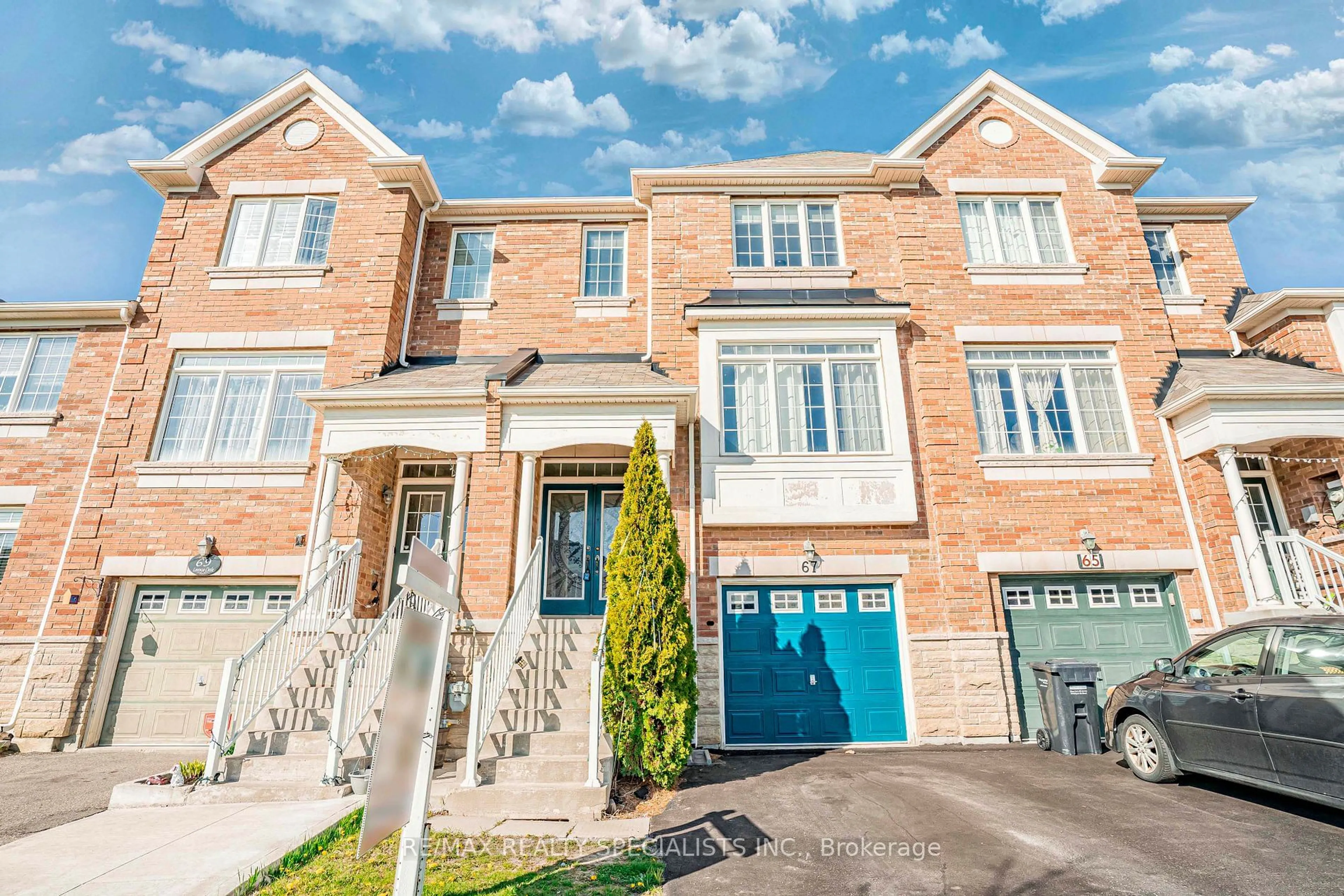 Home with brick exterior material, street for 67 LORENZO Circ, Brampton Ontario L6R 3N4