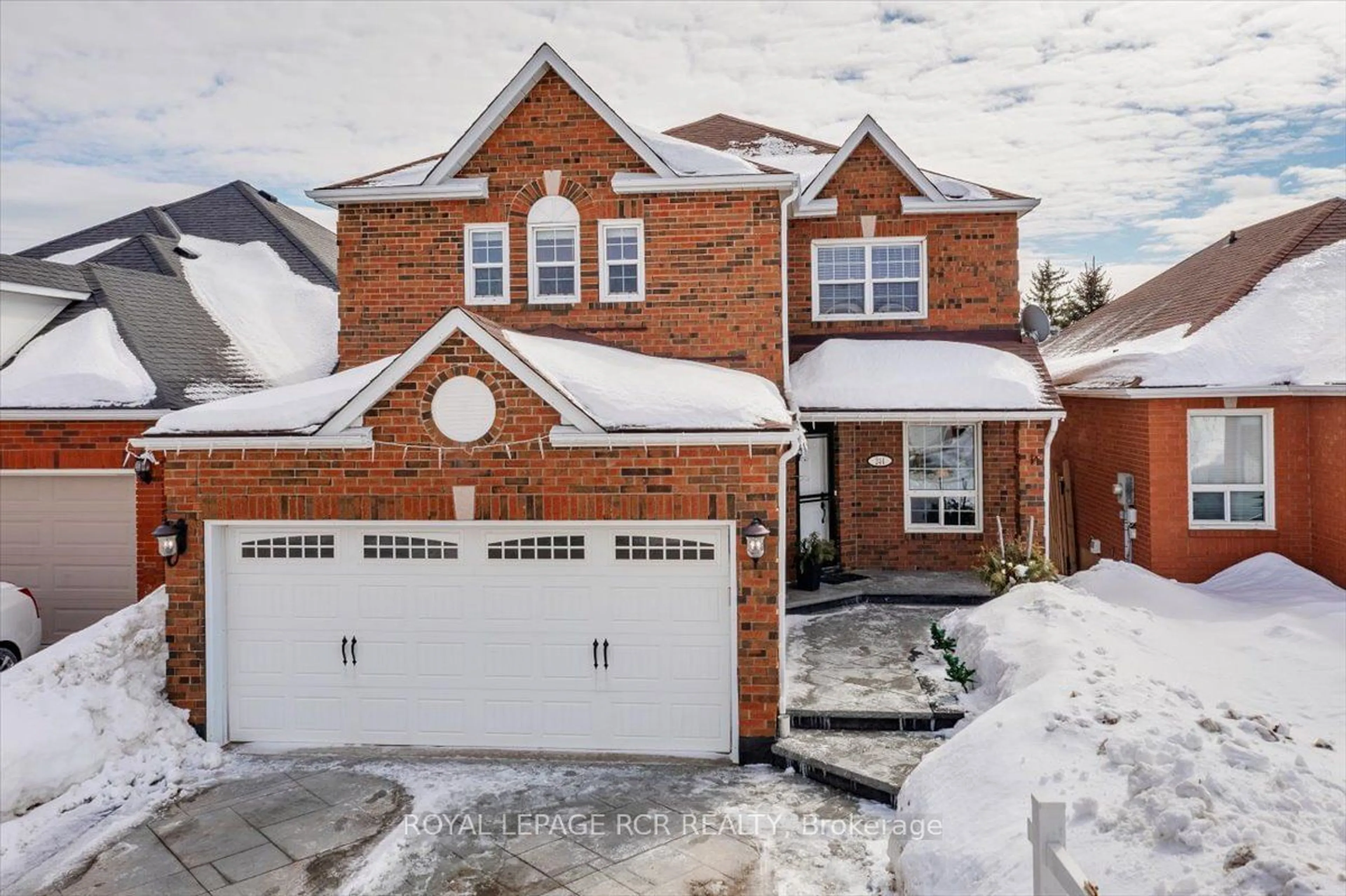 A pic from outside/outdoor area/front of a property/back of a property/a pic from drone, street for 244 Howard Cres, Orangeville Ontario L9W 4W6