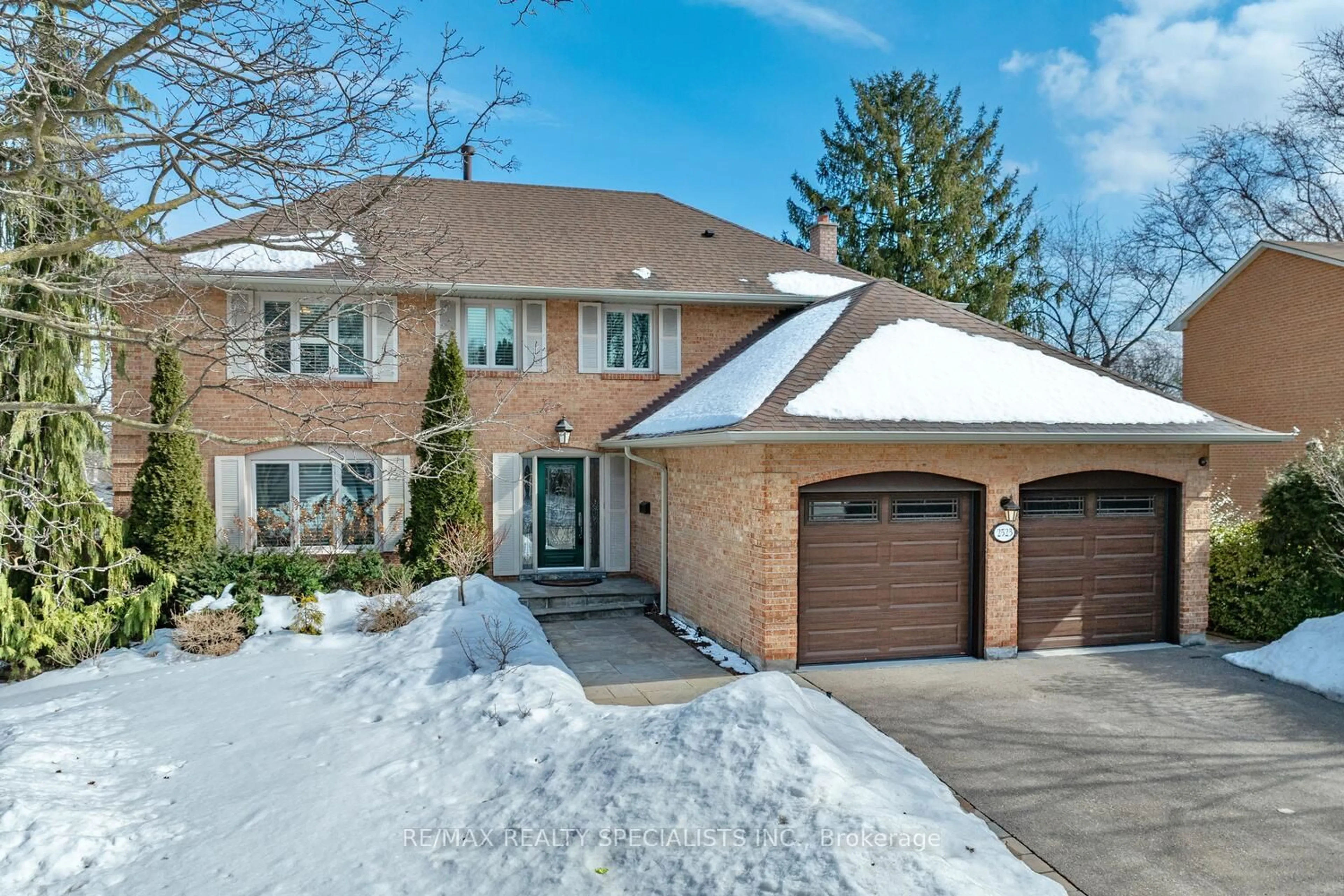 Home with brick exterior material, street for 2523 King Forrest Dr, Mississauga Ontario L5K 2E5