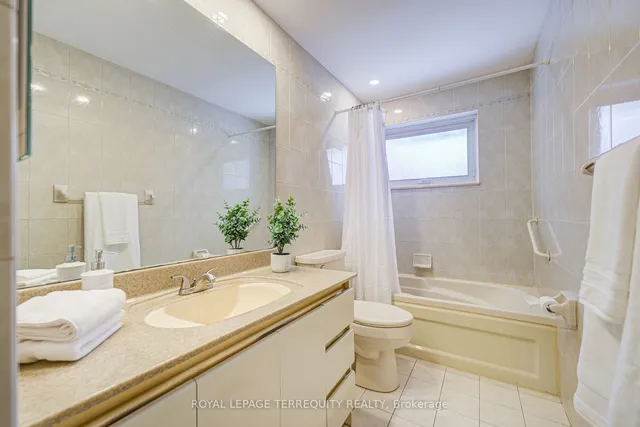 Additional property image - 6 Winterset Cres