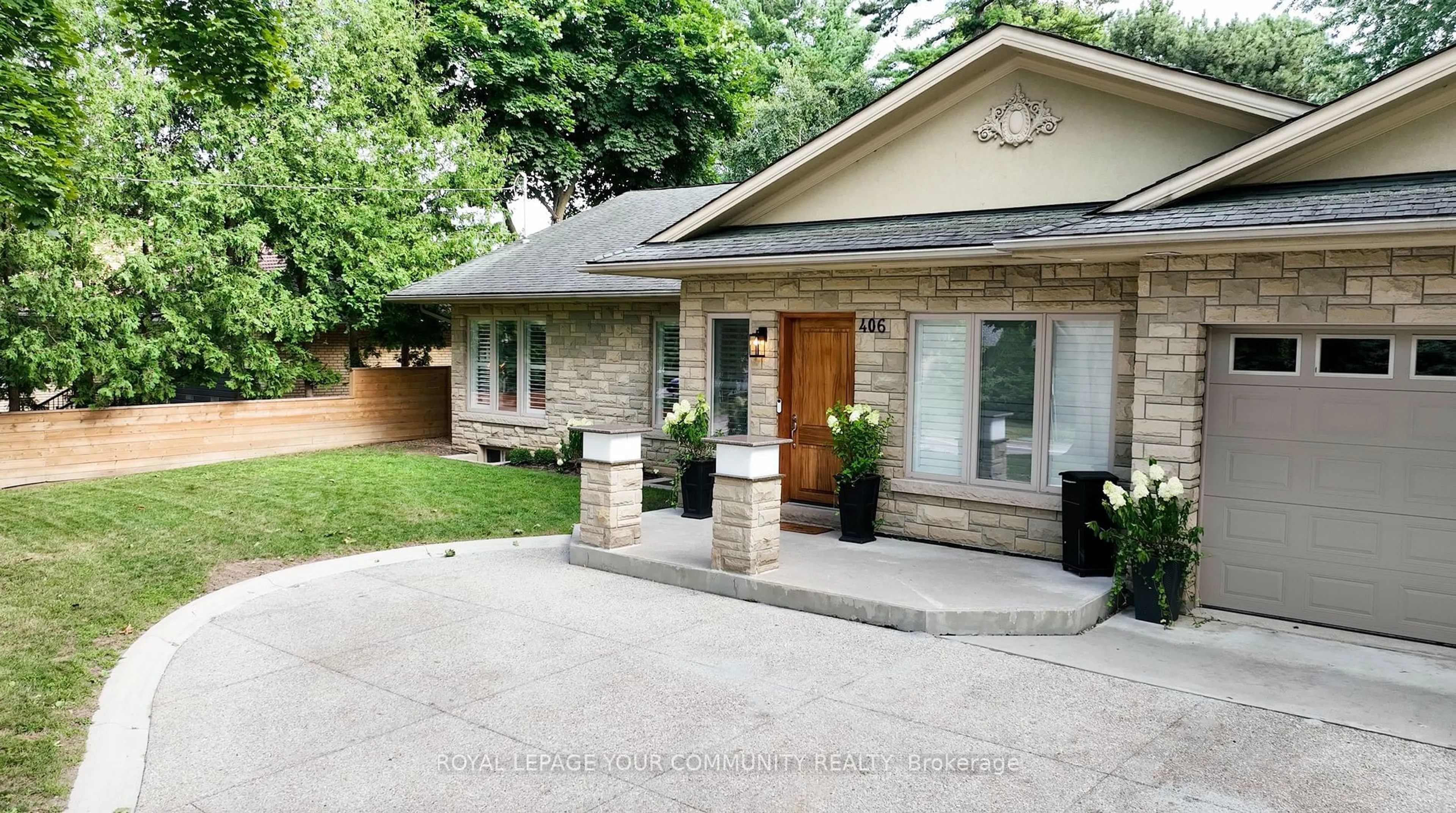 Home with brick exterior material, street for 406 The Kingsway N/A, Toronto Ontario M9A 3V9