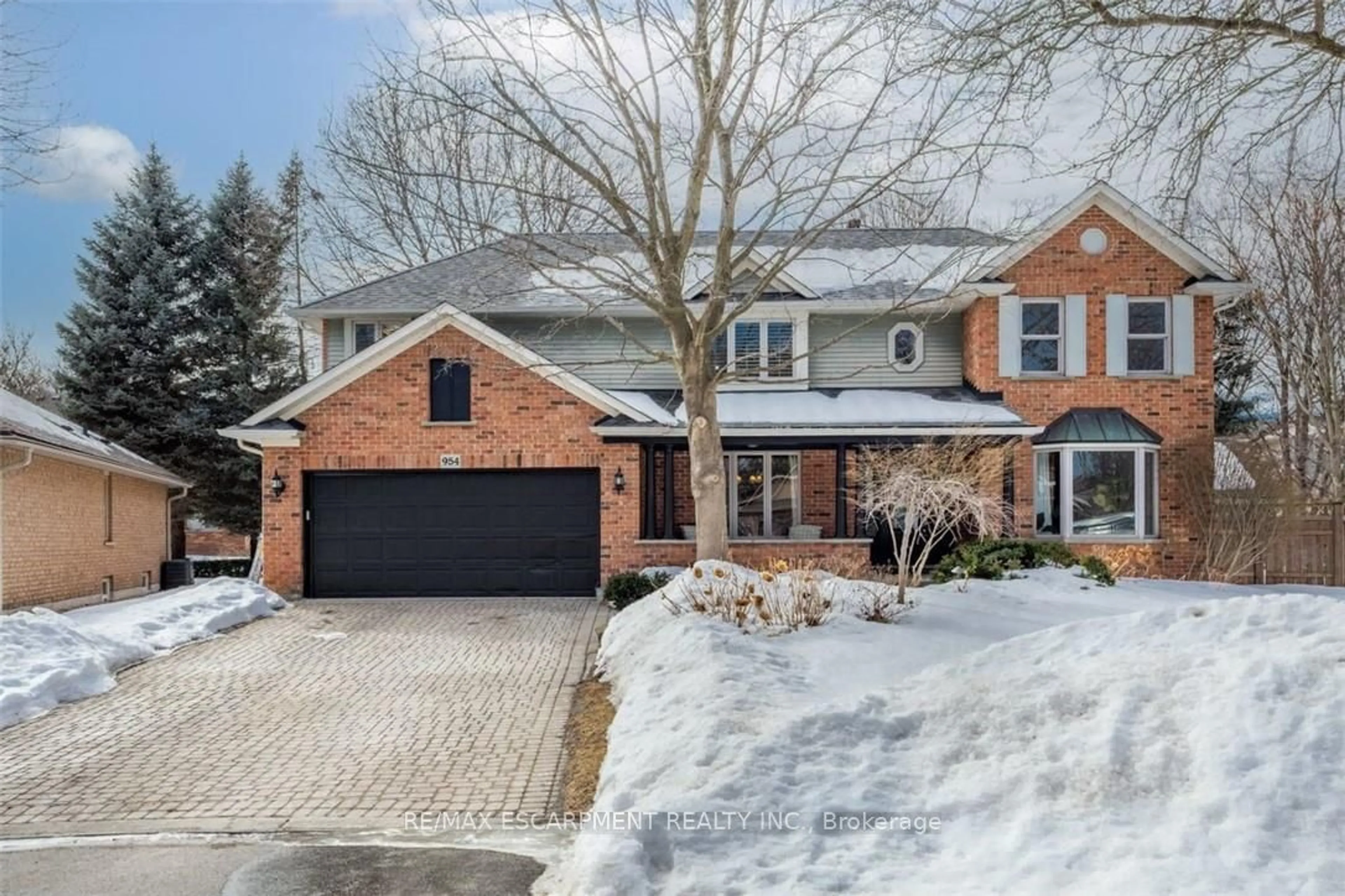 Home with brick exterior material, street for 954 Wintergreen Pl, Burlington Ontario L7T 4K4