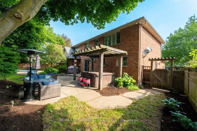 Additional property image - 954 Wintergreen Pl