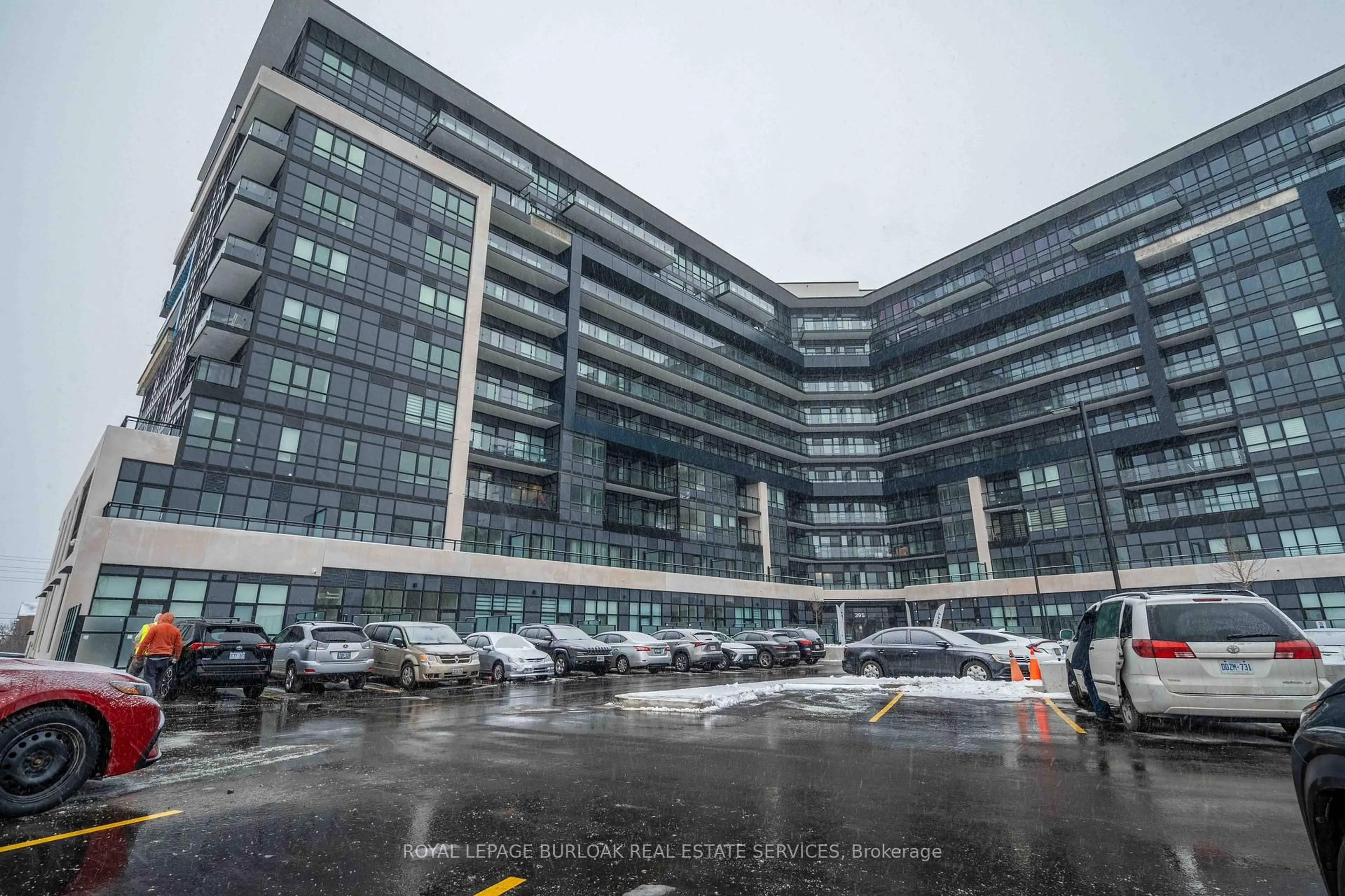 Unknown for 395 Dundas St #206, Oakville Ontario L6M 5R6