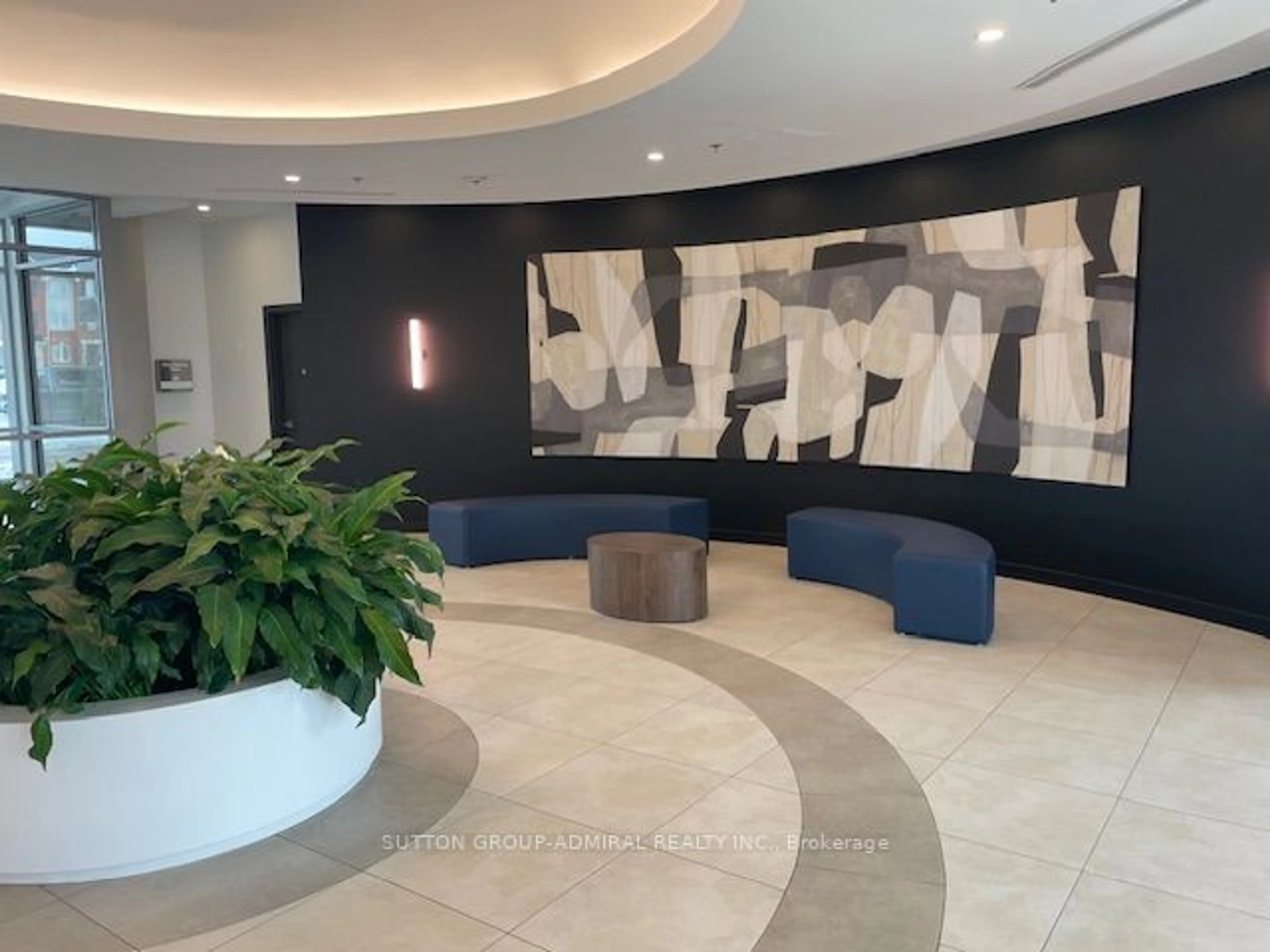 Lobby for 215 Queen St #1210, Brampton Ontario L6W 0A9