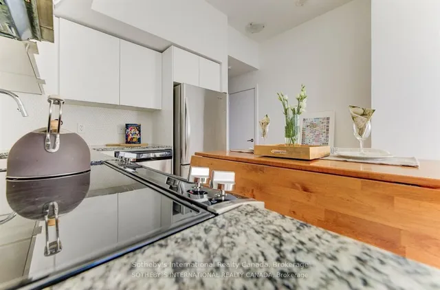 Additional property image - 20 Shore Breeze Dr Unit 906