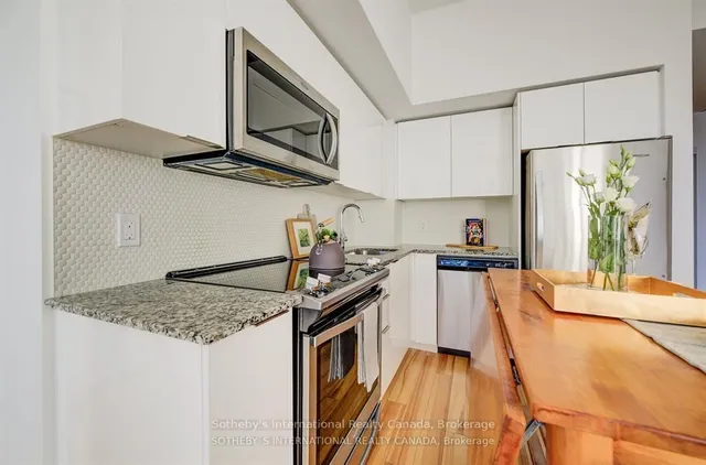 Additional property image - 20 Shore Breeze Dr Unit 906