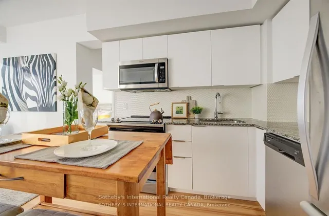 Additional property image - 20 Shore Breeze Dr Unit 906