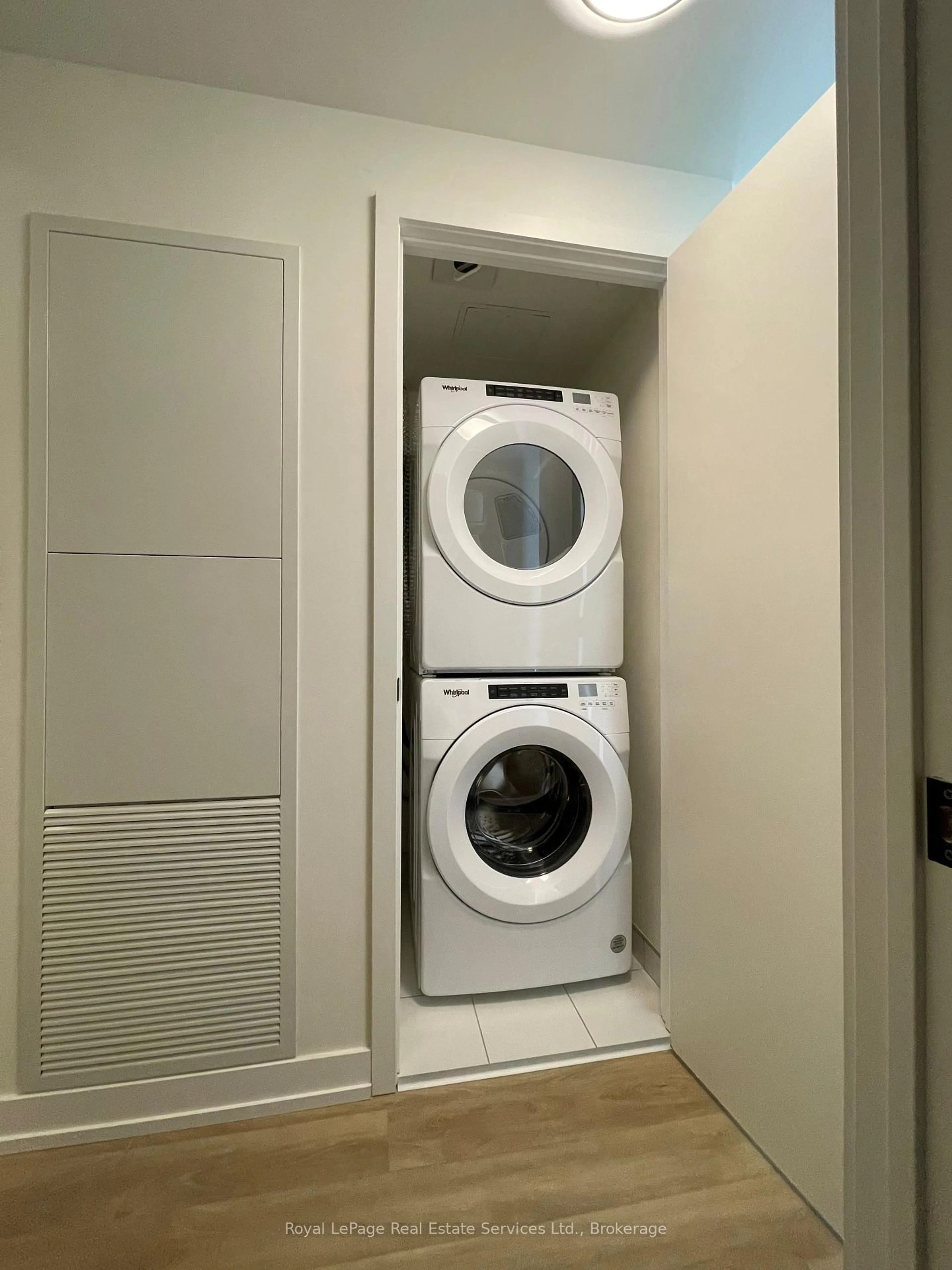 Laundry room for 345 Wheat Boom Dr #710, Oakville Ontario L6H 7X4