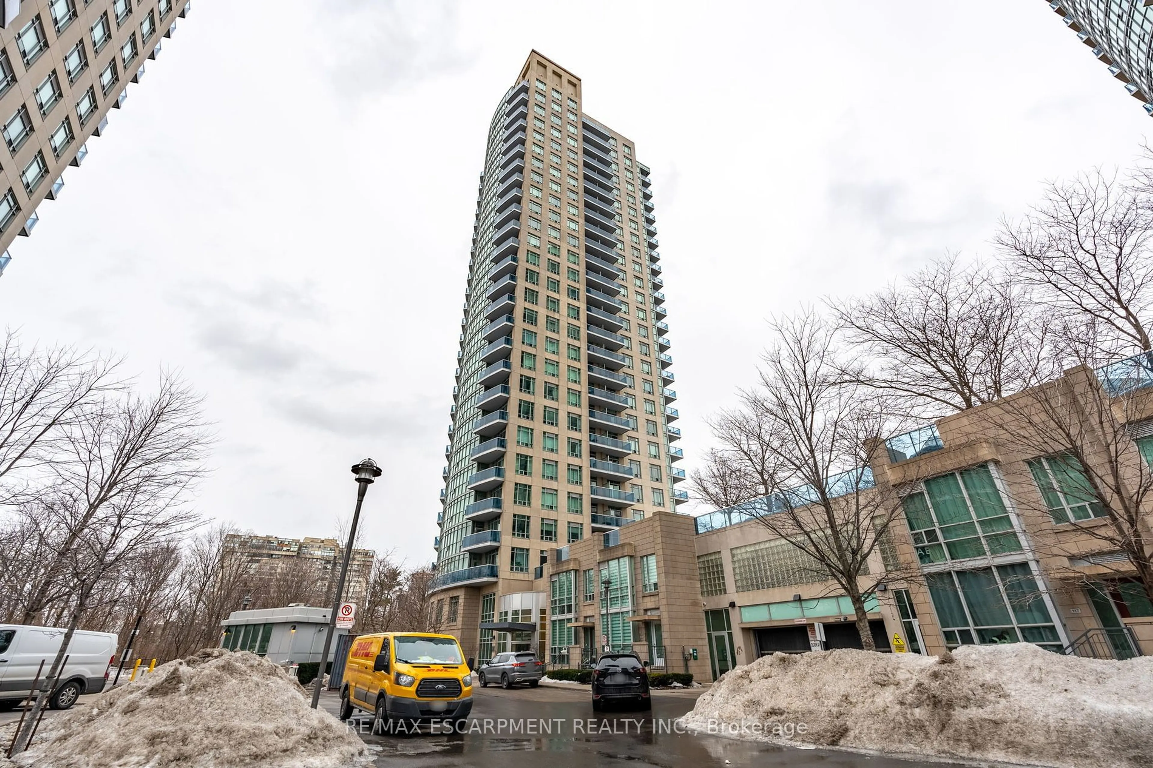 Indoor foyer for 90 Absolute Ave #1611, Mississauga Ontario L4Z 0A3