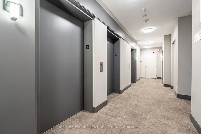 Additional property image - 90 Absolute Ave Unit 1611