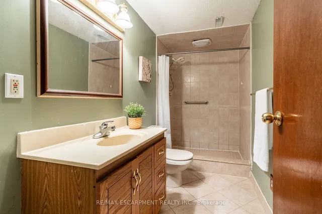 Additional property image - 687 Penny Lane