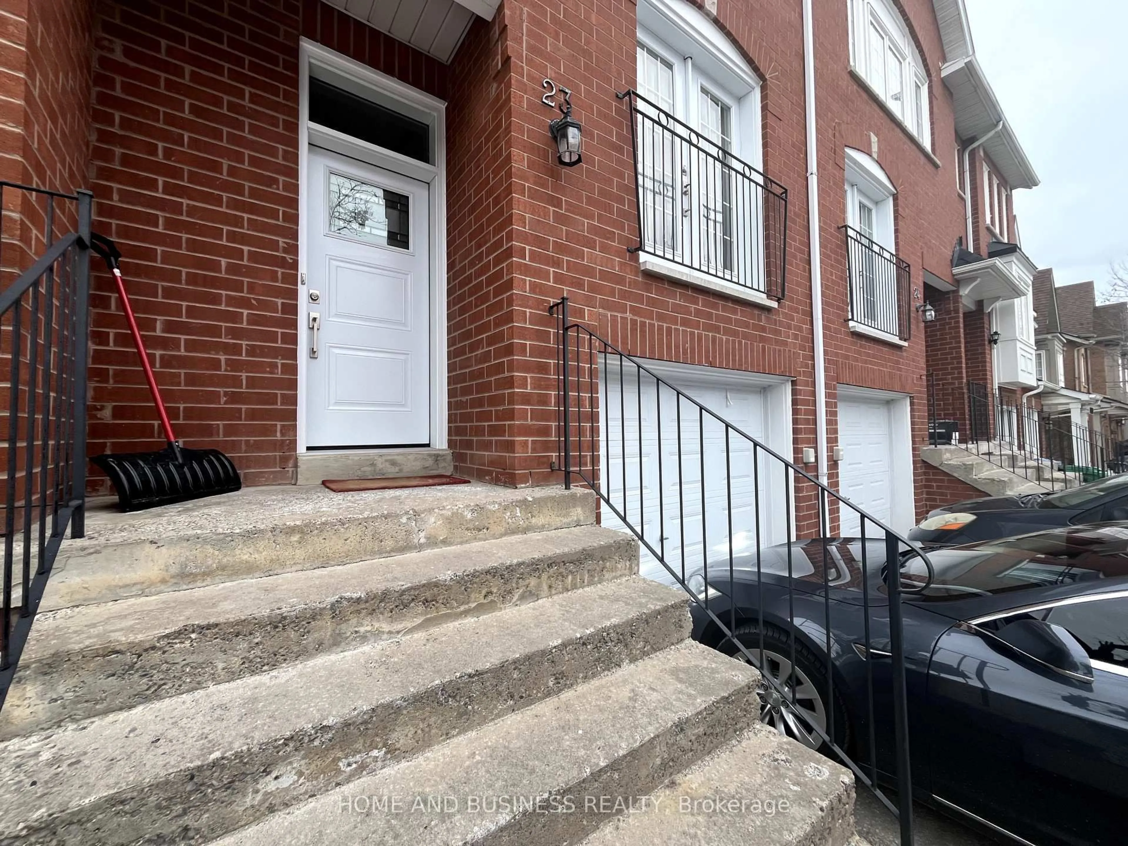 Unknown for 1588 South Parade Crt #23, Mississauga Ontario L5M 6E7