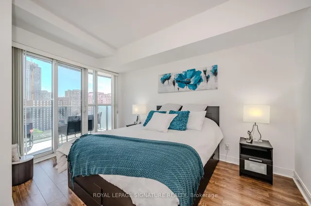 Additional property image - 60 Absolute Ave Unit 1002