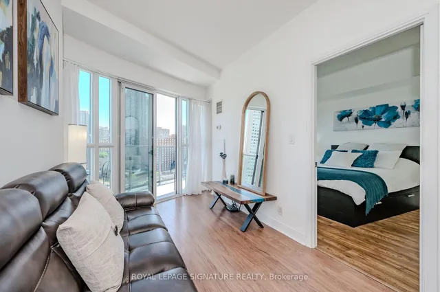 Additional property image - 60 Absolute Ave Unit 1002