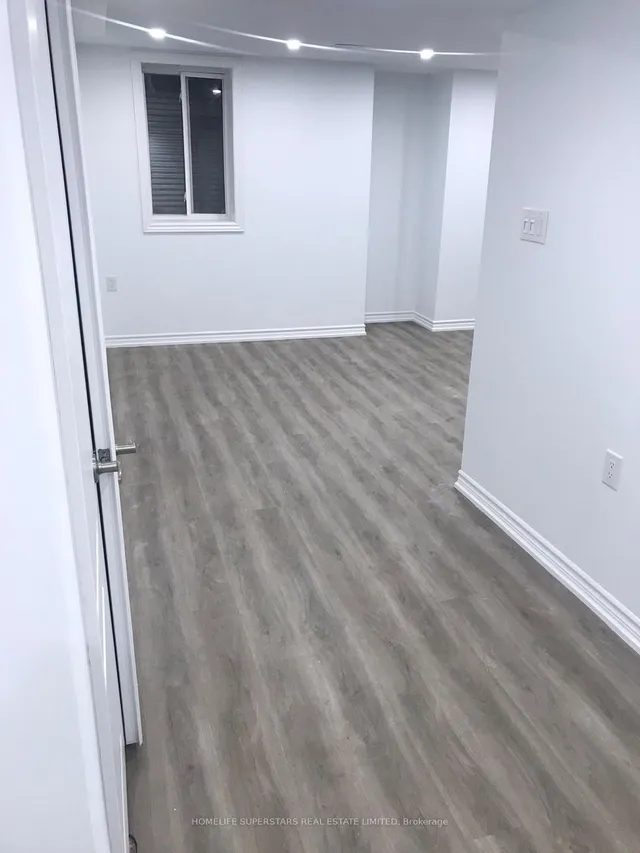 Additional property image - 1374 Rose Way