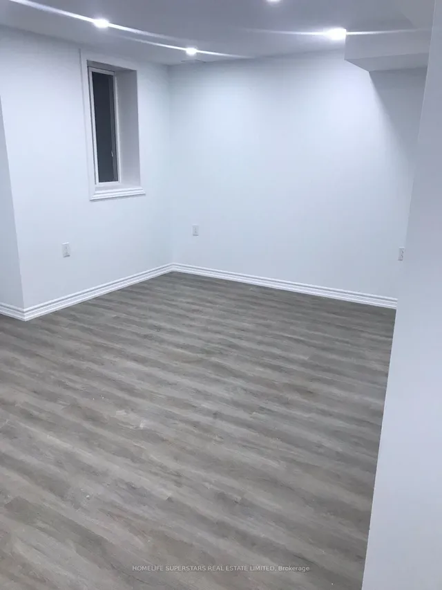 Additional property image - 1374 Rose Way