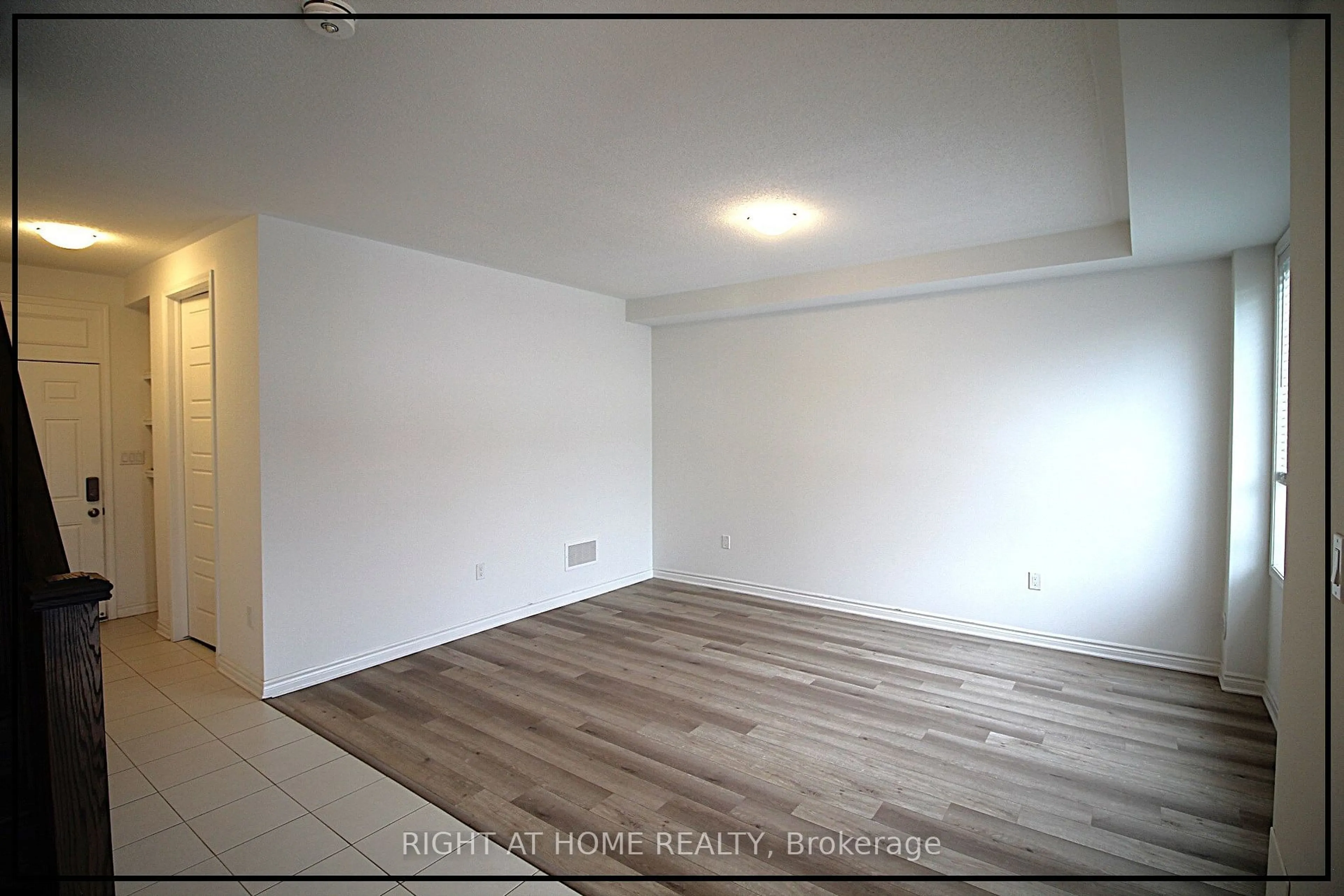 A pic of a room for 1180 Wheat Boom Dr, Oakville Ontario L6H 7W4