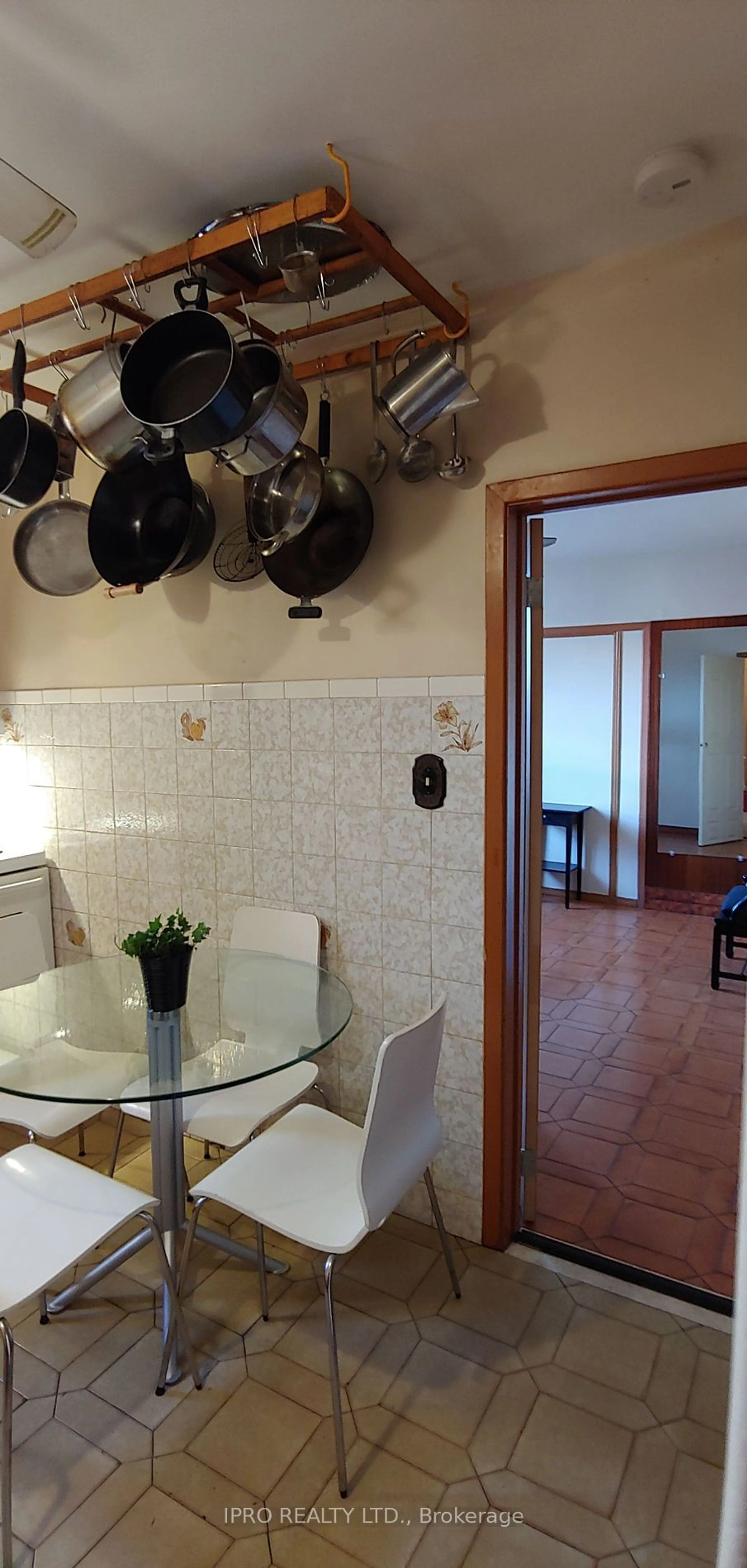 Dining room, ceramic/tile floor for 1314 Dupont St, Toronto Ontario M6H 2A7