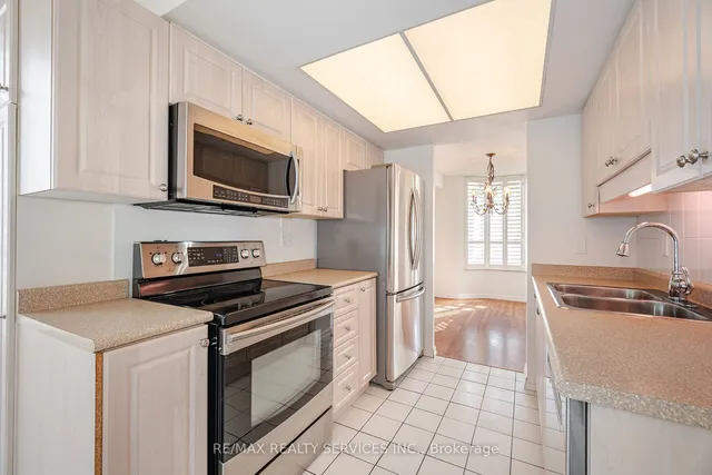 Additional property image - 20 Cherrytree Dr Unit 1210