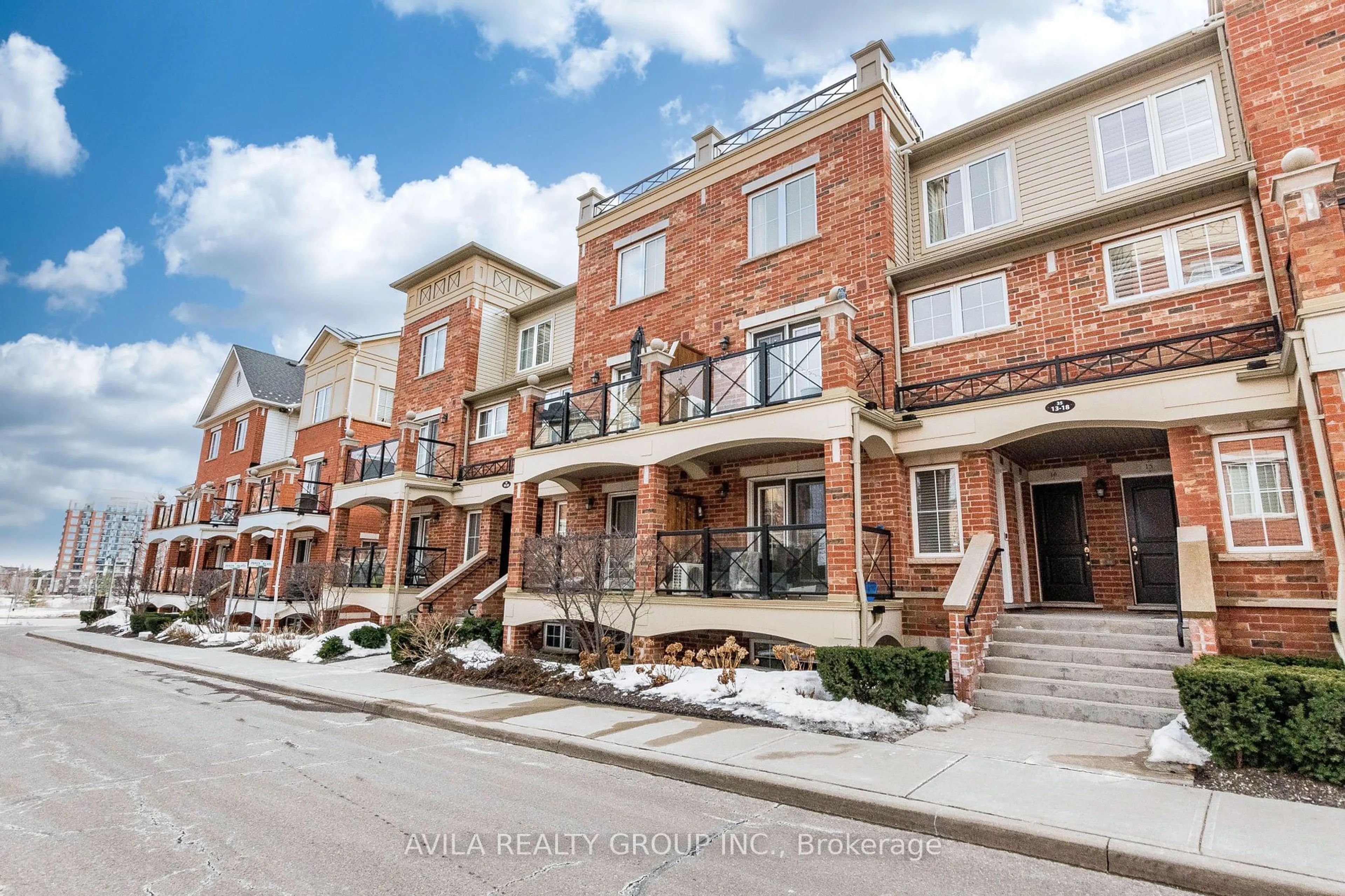 Home with brick exterior material, street for 35 Hays Blvd #17, Oakville Ontario L6H 0J1