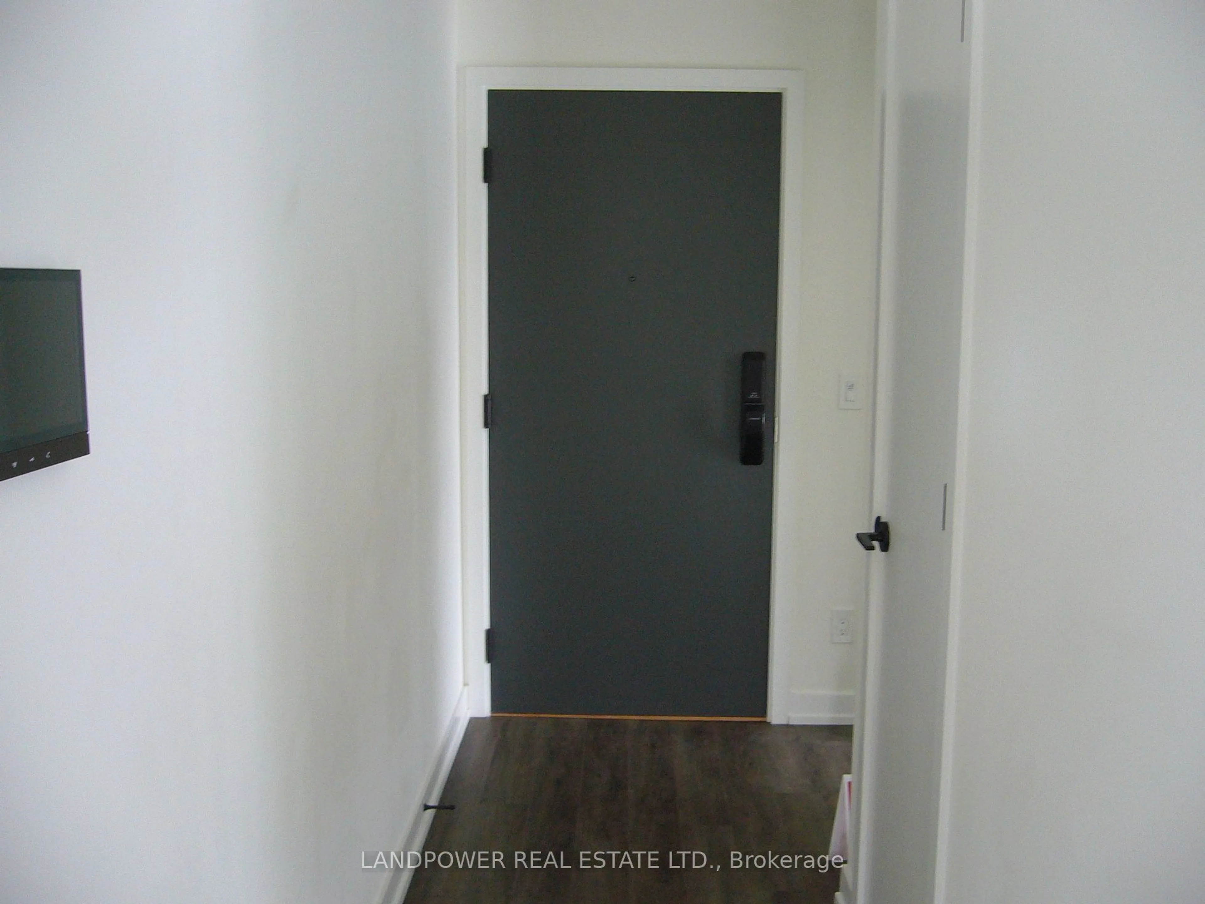 Indoor entryway for 345 Wheat Boom Dr #1003, Oakville Ontario L6H 7X4