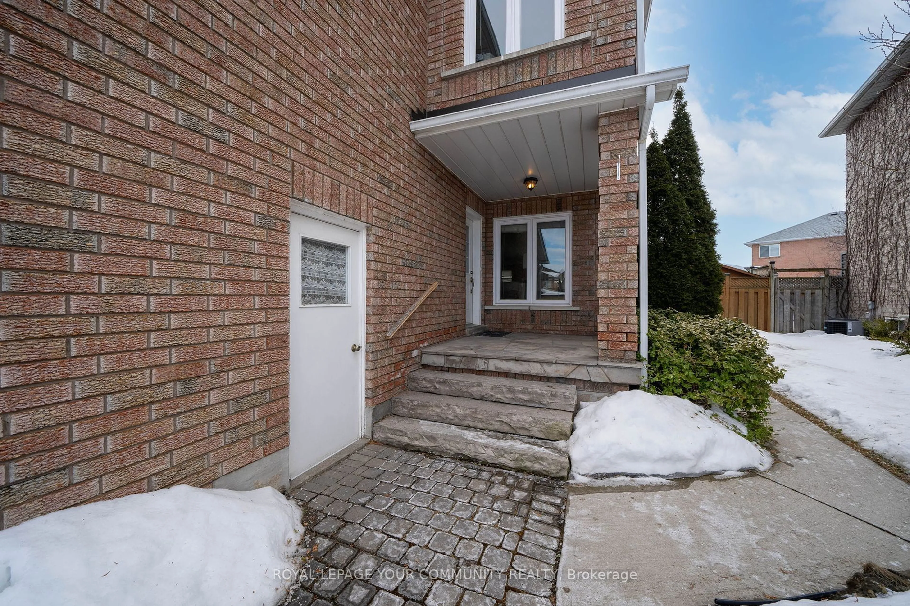 Home with brick exterior material, street for 26 Coolspring Cres, Caledon Ontario L7E 1W6