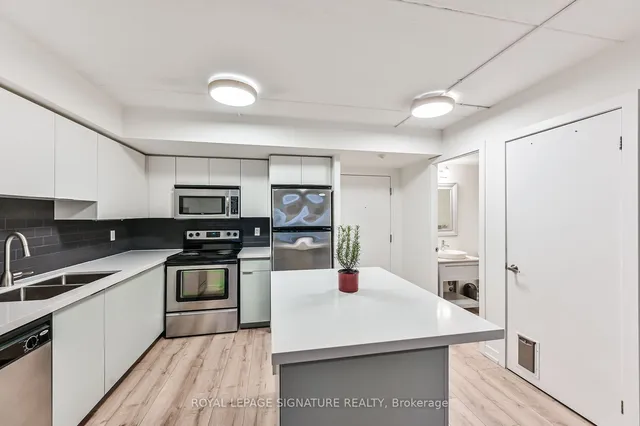 Additional property image - 1100 Lansdowne Ave Unit 336