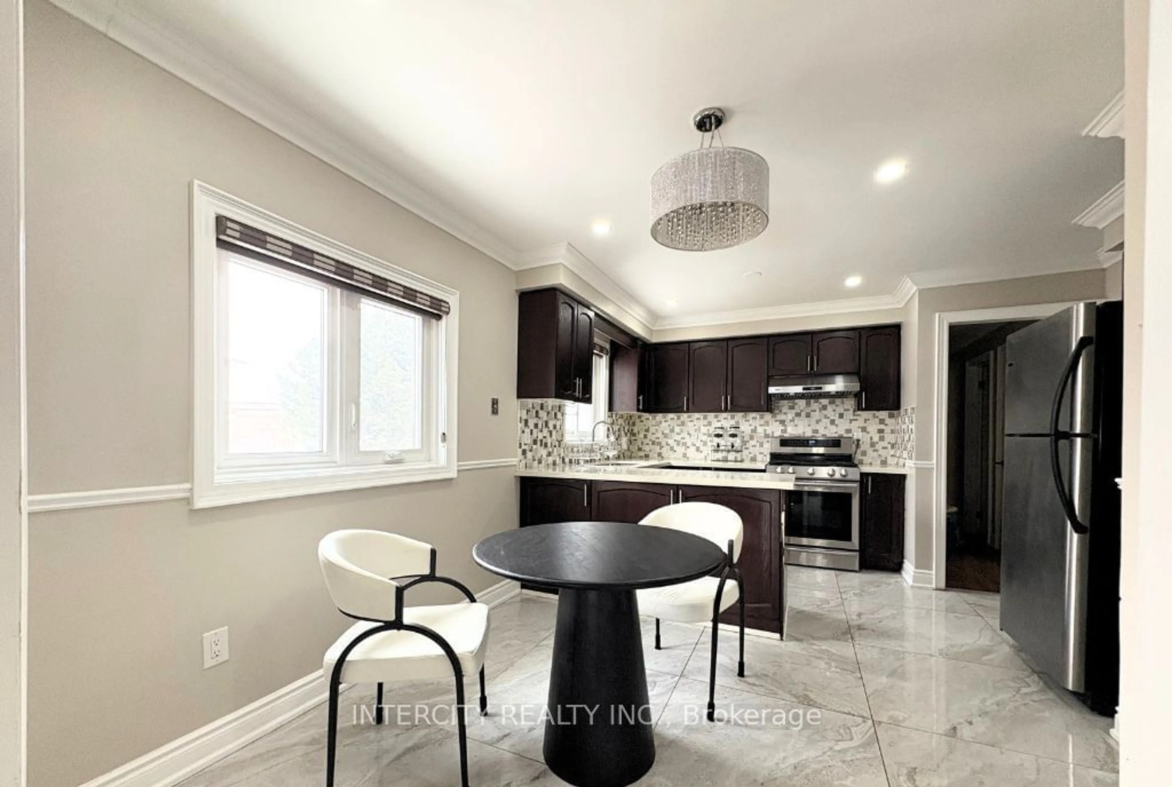 Contemporary kitchen, ceramic/tile floor for 34 Peace Valley Cres, Brampton Ontario L6R 1G3