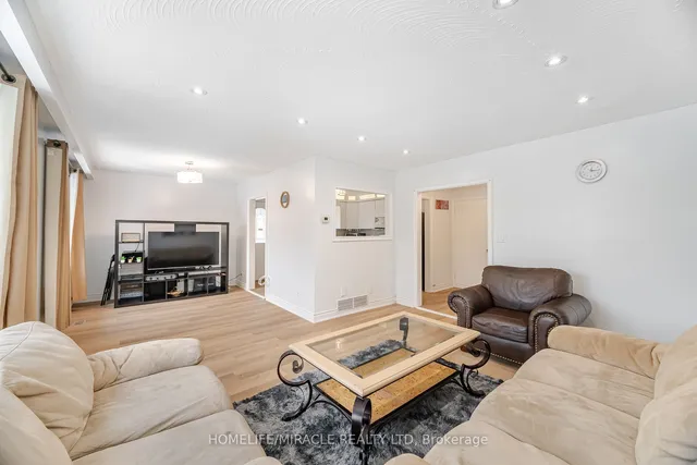 Additional property image - 23 Strathavon Dr