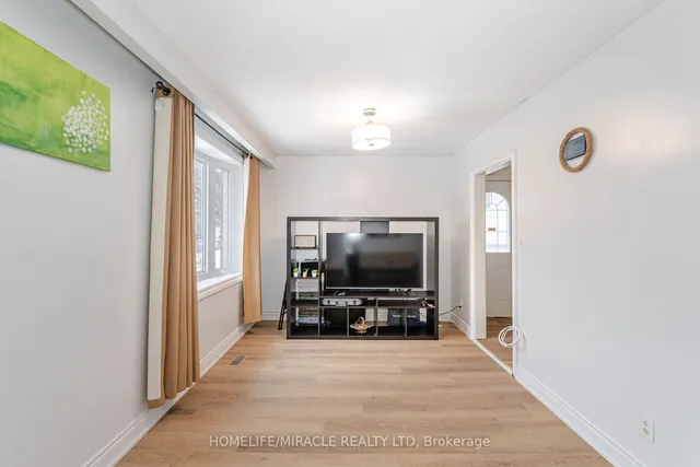 Additional property image - 23 Strathavon Dr