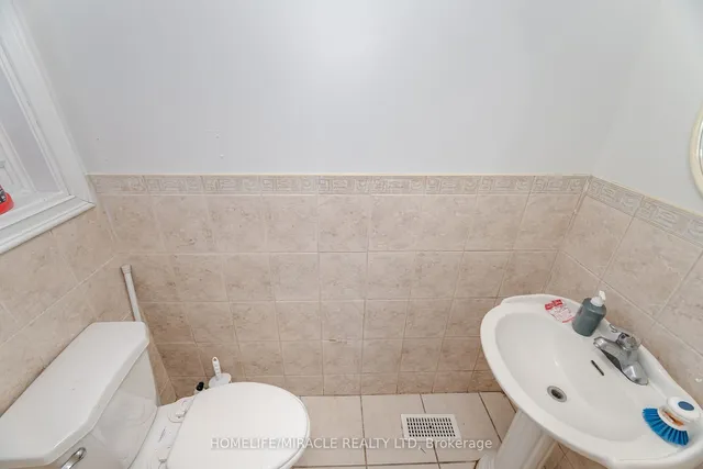 Additional property image - 23 Strathavon Dr