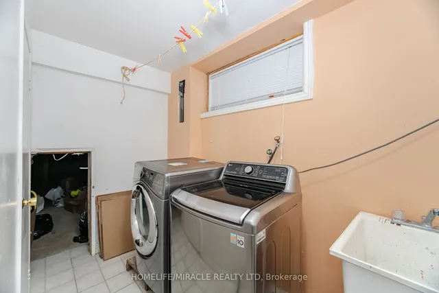 Property image - 23 Strathavon Dr