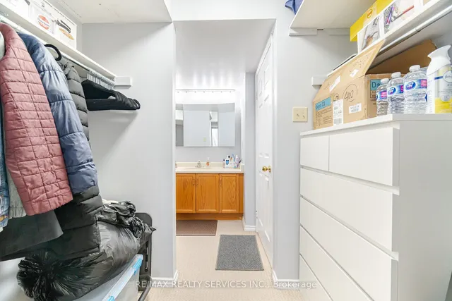 Additional property image - 330 Mill St Unit 402