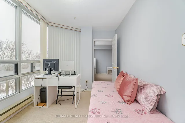 Additional property image - 330 Mill St Unit 402