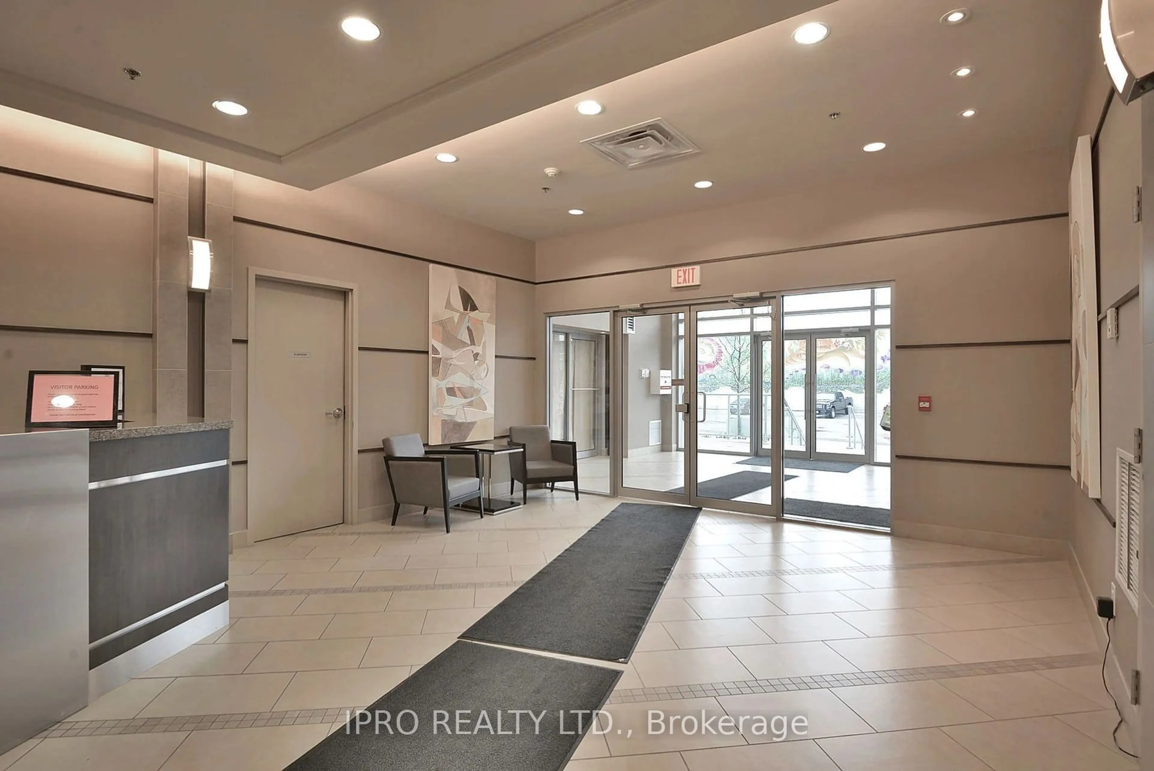 Indoor foyer for 9 George St #2405, Brampton Ontario L6X 0T6