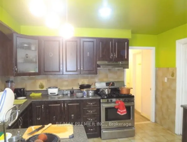 Additional property image - 3777 Keenan Cres