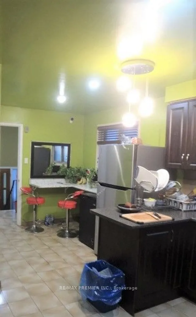 Additional property image - 3777 Keenan Cres