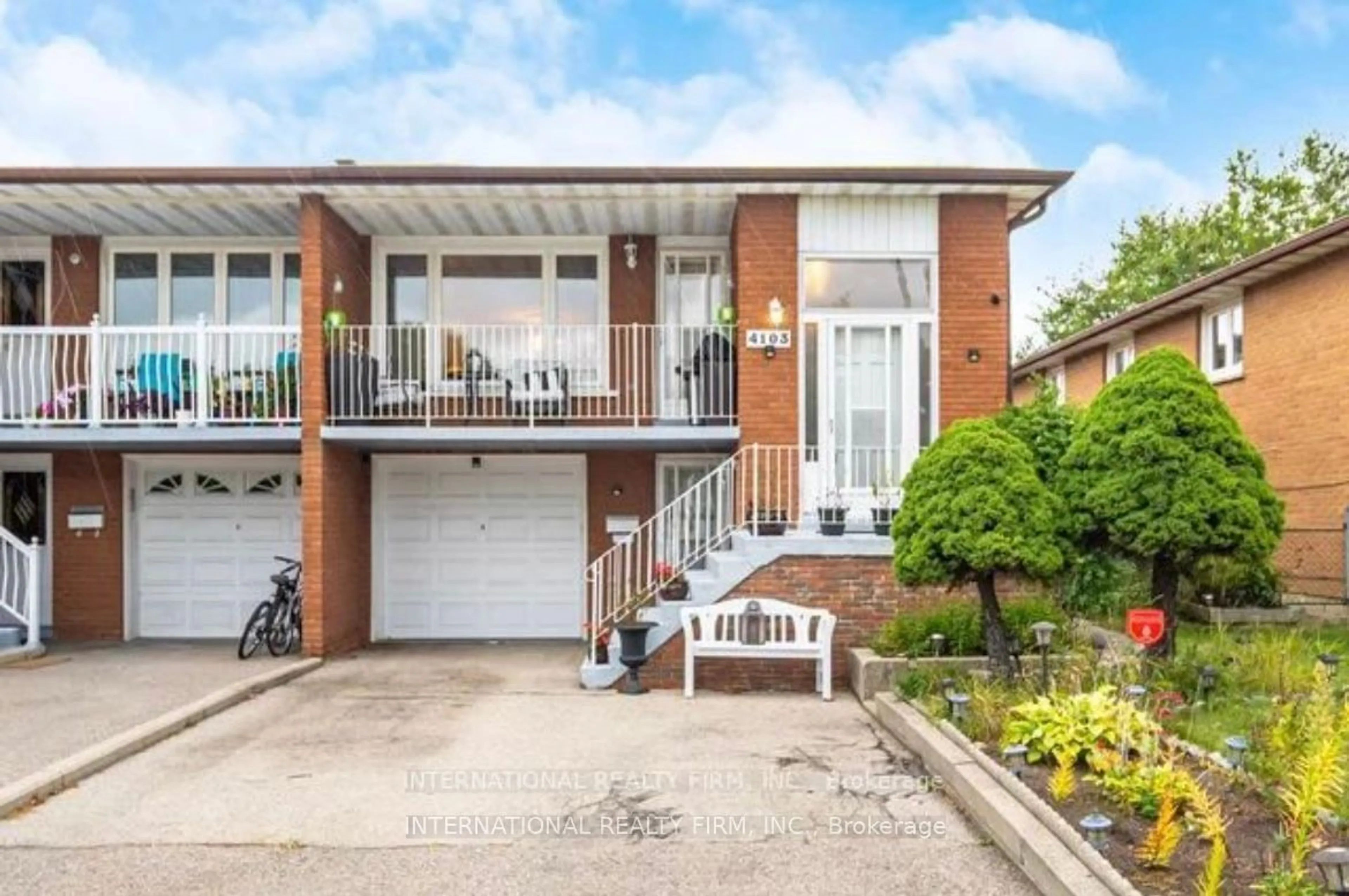 Home with brick exterior material, street for 4103 Clevedon Dr, Mississauga Ontario L4Z 1J4