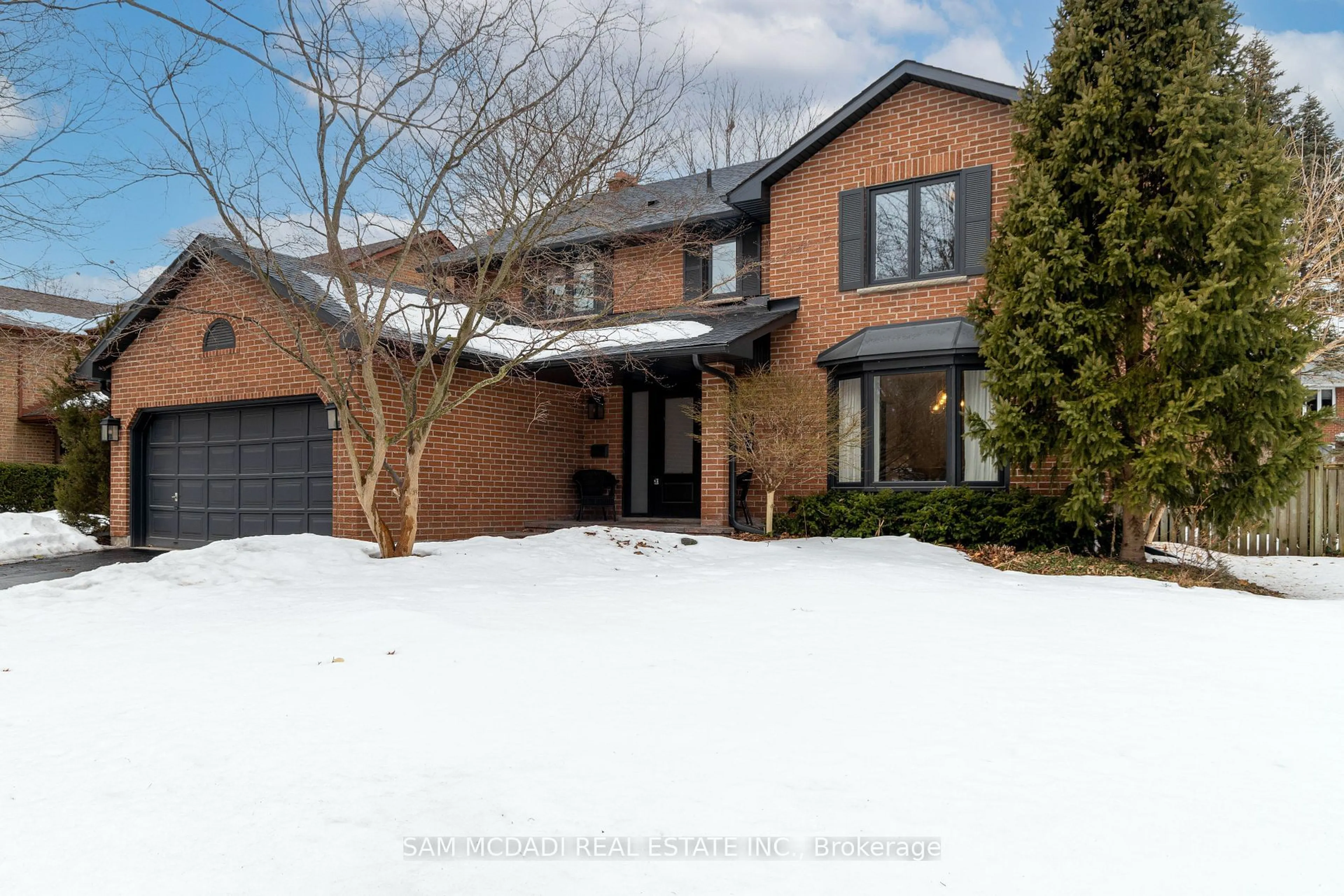 Home with brick exterior material, street for 378 ASPEN FOREST Dr, Oakville Ontario L6J 6H4