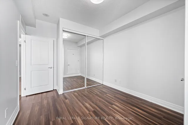 Additional property image - 100 John St Unit 1401