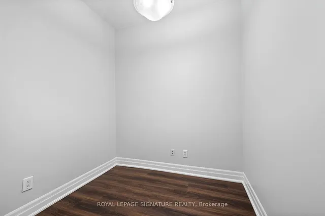 Additional property image - 100 John St Unit 1401