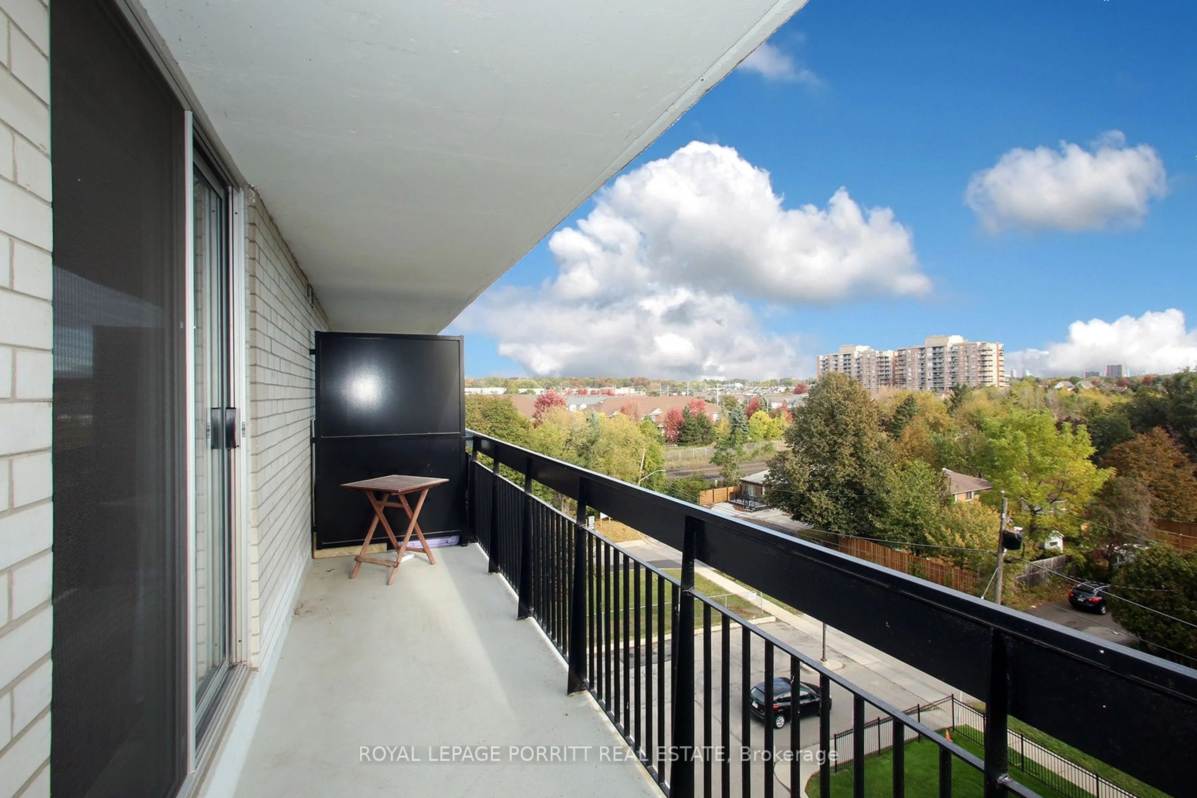 Balcony in the apartment, city buildings view from balcony for 1100 Caven St #604, Mississauga Ontario L5G 4N3